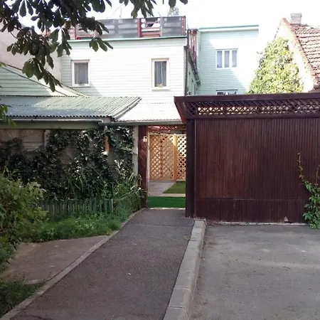 Guest house Center 2